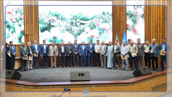 آئین تجلیل از اساتید سرآمد  و نمونه آموزشی و دانشجویان رتبه برتر دانشگاه کاشان