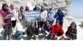 صعود گروه کوهنوردی دانشگاه کاشان به قله دماوند
