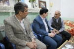 دیدار صمیمانه رئیس و معاون فرهنگی دانشگاه کاشان با خانواده دو شهید