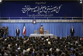 دیدار جمعی از نخبگان علمی دانشگاه کاشان با رهبر انقلاب اسلامی